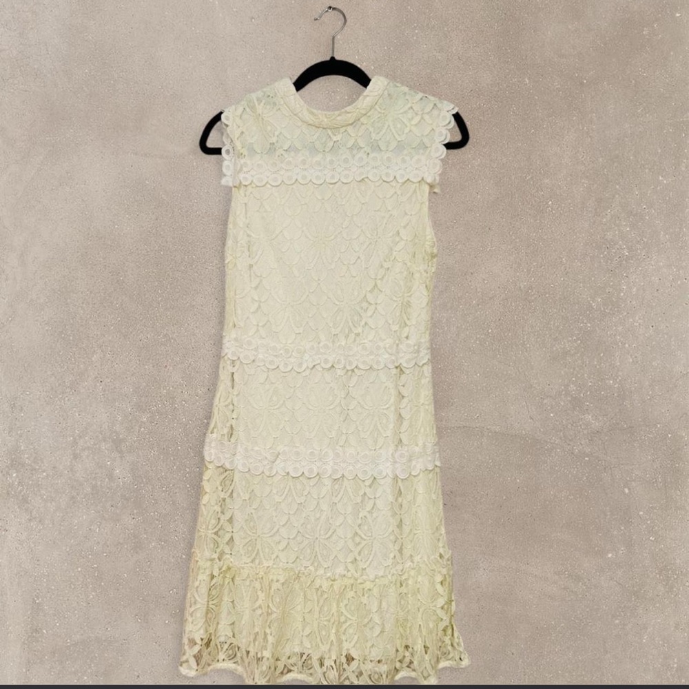 Julia Jordan Cream Lace Maxi Dress